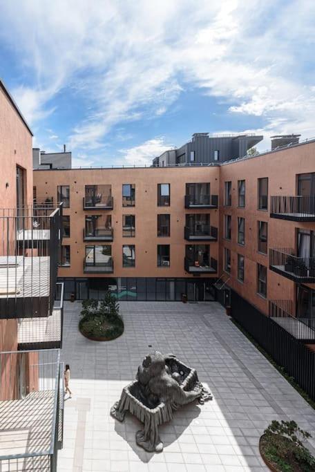 Ferienwohnung Cozy Japanese Oasis With Balcony, Gramophone, Netflix Wilna Exterior foto